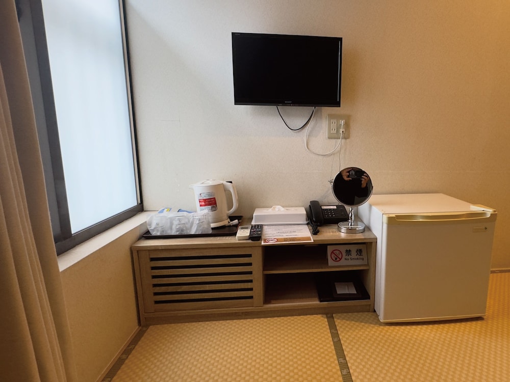 Victoria Hotel Okinawa 56/63