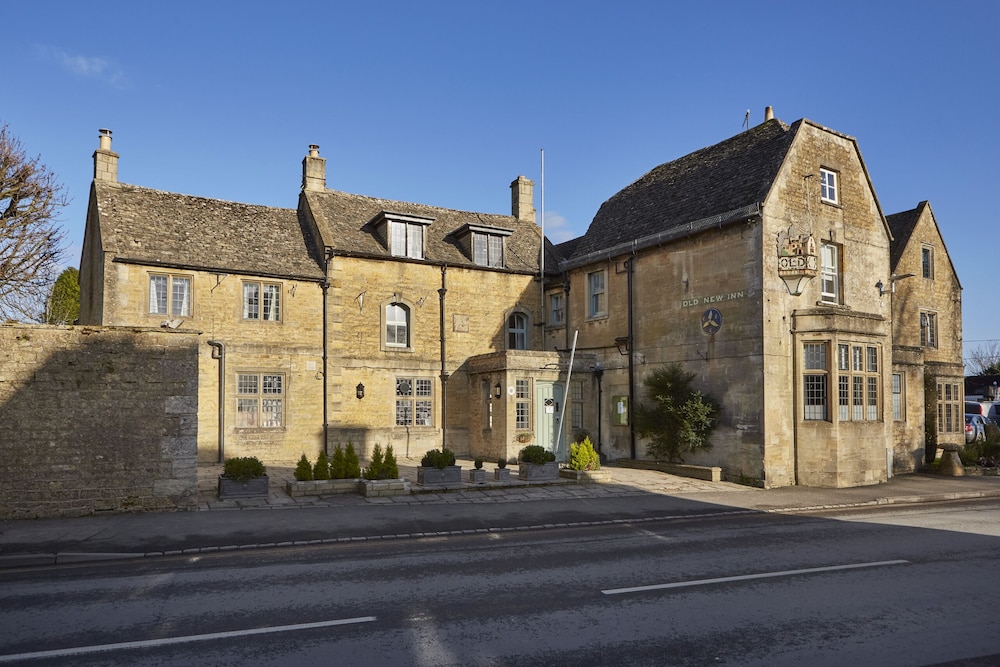 The Old New Inn 32/50