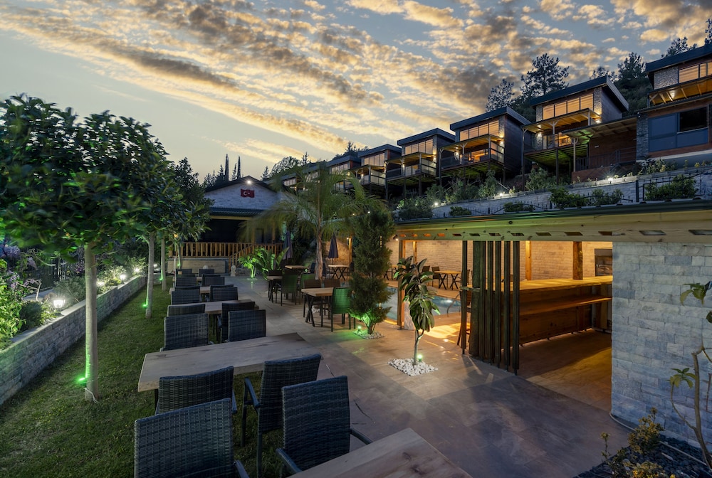 La Veranda Villas 22/25