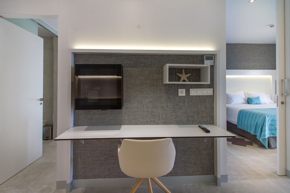 ESTIMAR Calpe Suitopia 3 & three 22/33