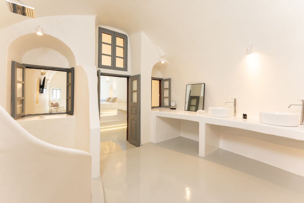 Cilon Suites Santorini 45/50