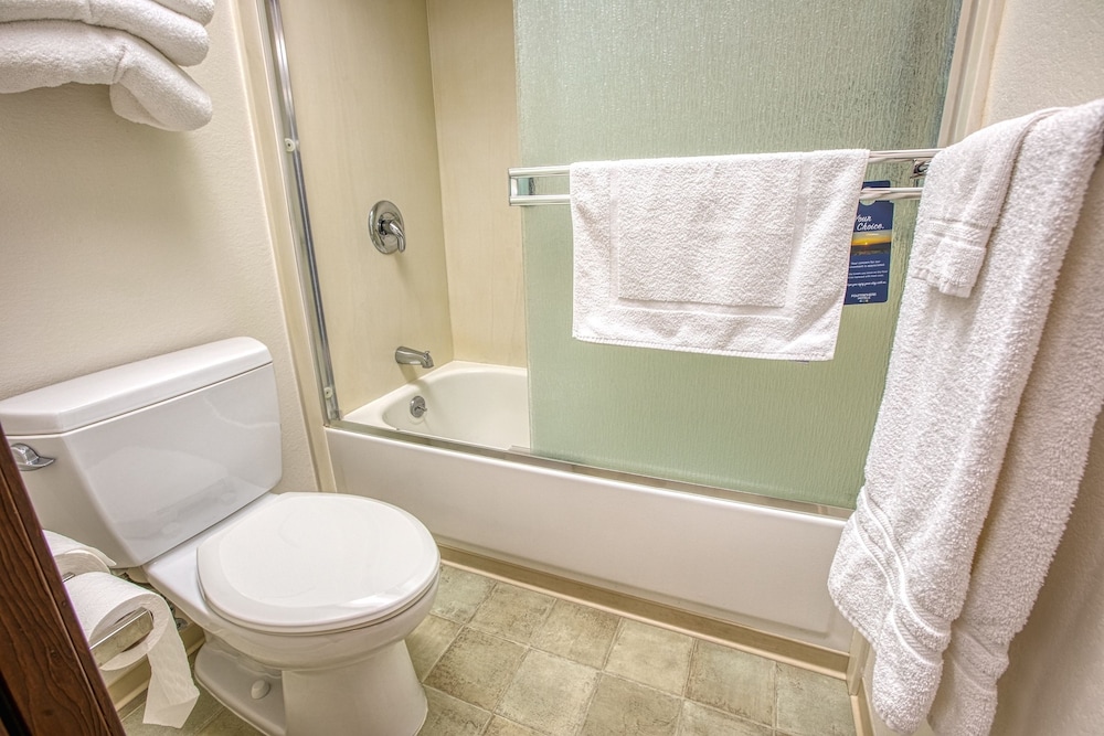 Sophie Station Suites 29/32