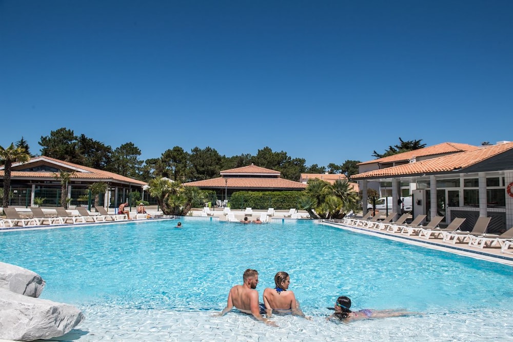 Hotel Les Grenettes 3/60