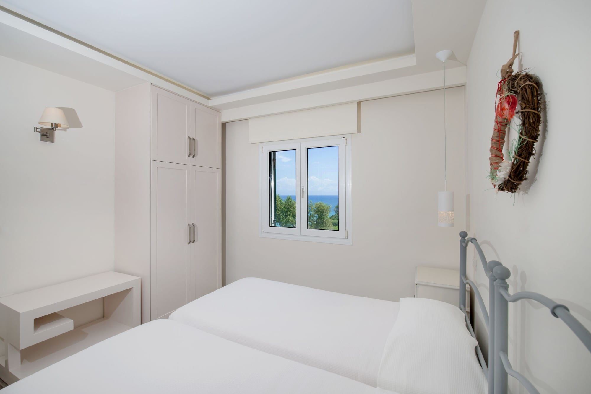 2 BEDROOMS, SUPERIOR, APARTMENT