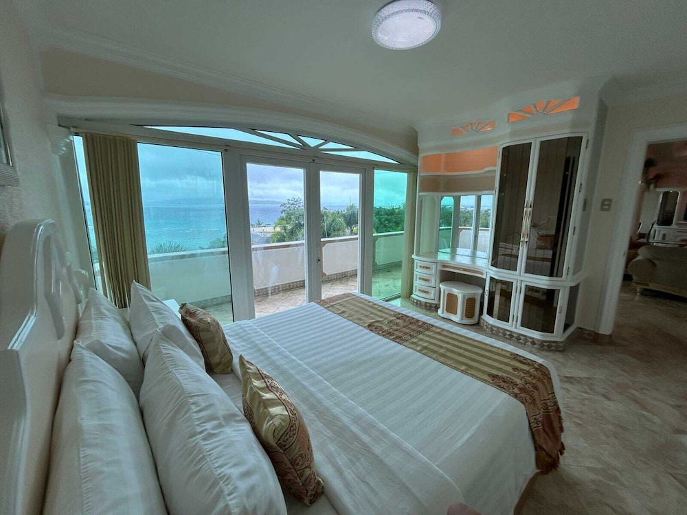 Monaco Suites De Boracay 12/44