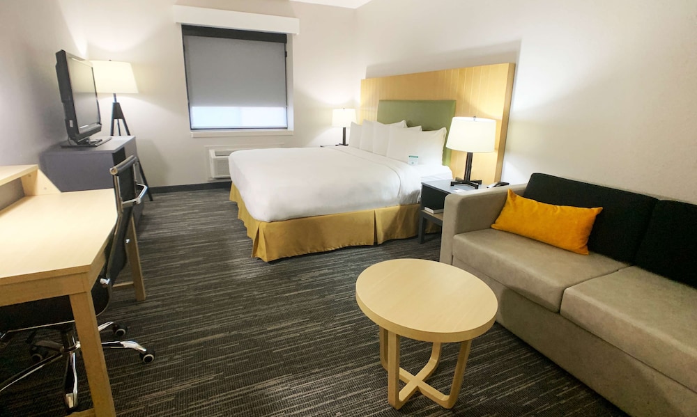 Country Inn & Suites by Radisson, Fort Worth West l-30 NAS JRB 35/45