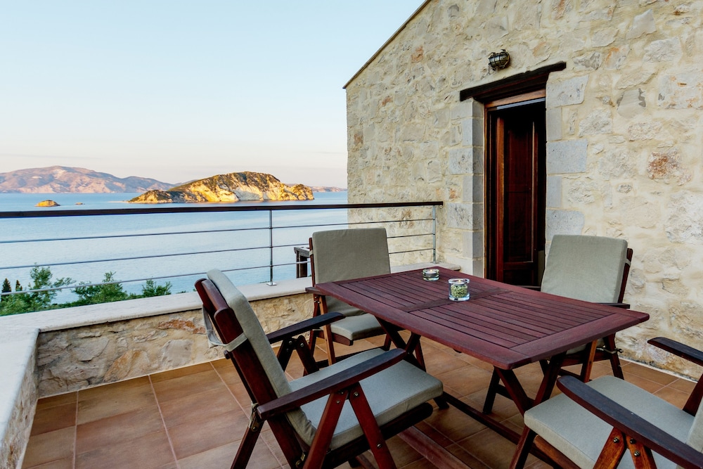 Exensian Villas & Suites 22/44