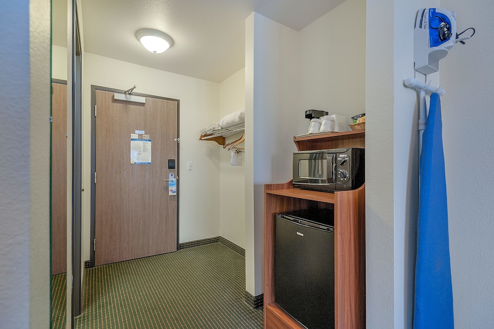 Days Inn By Wyndham Manitou Springs 18/42