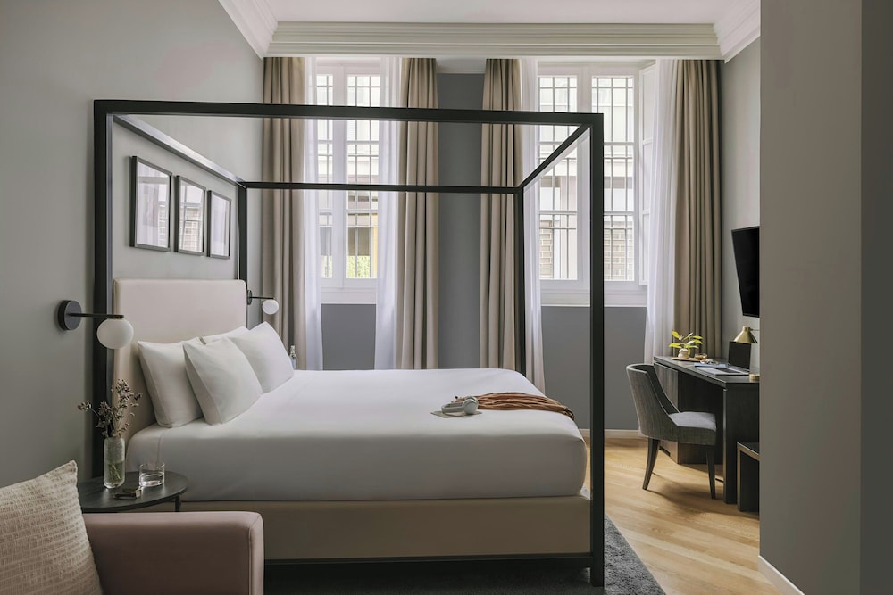 Room, King Bed, Sofa