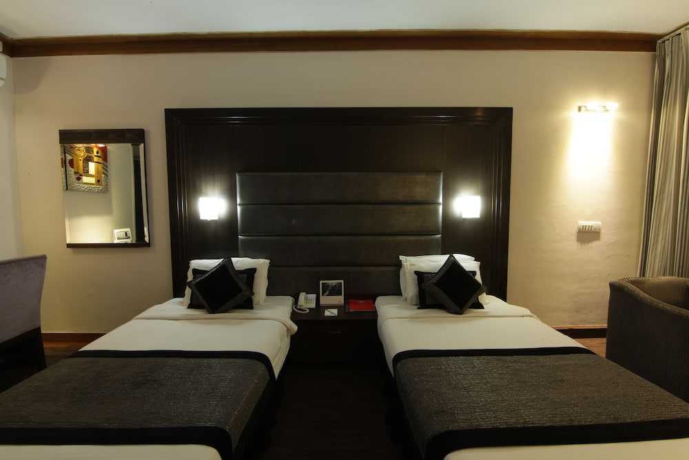 Amritara Surya, Mcleodganj 36/68