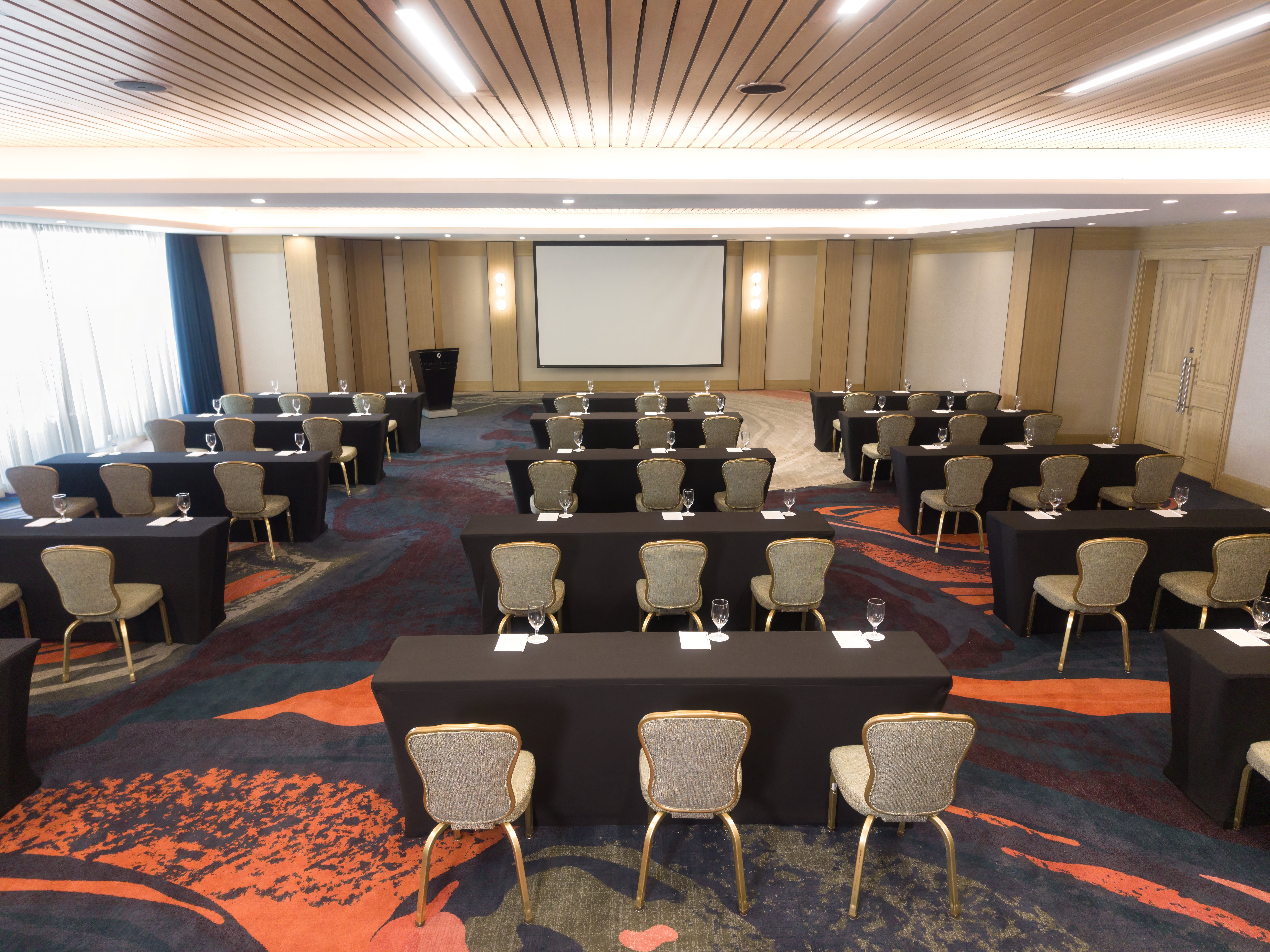 InterContinental San Salvador-Metrocentro Mall 63/76