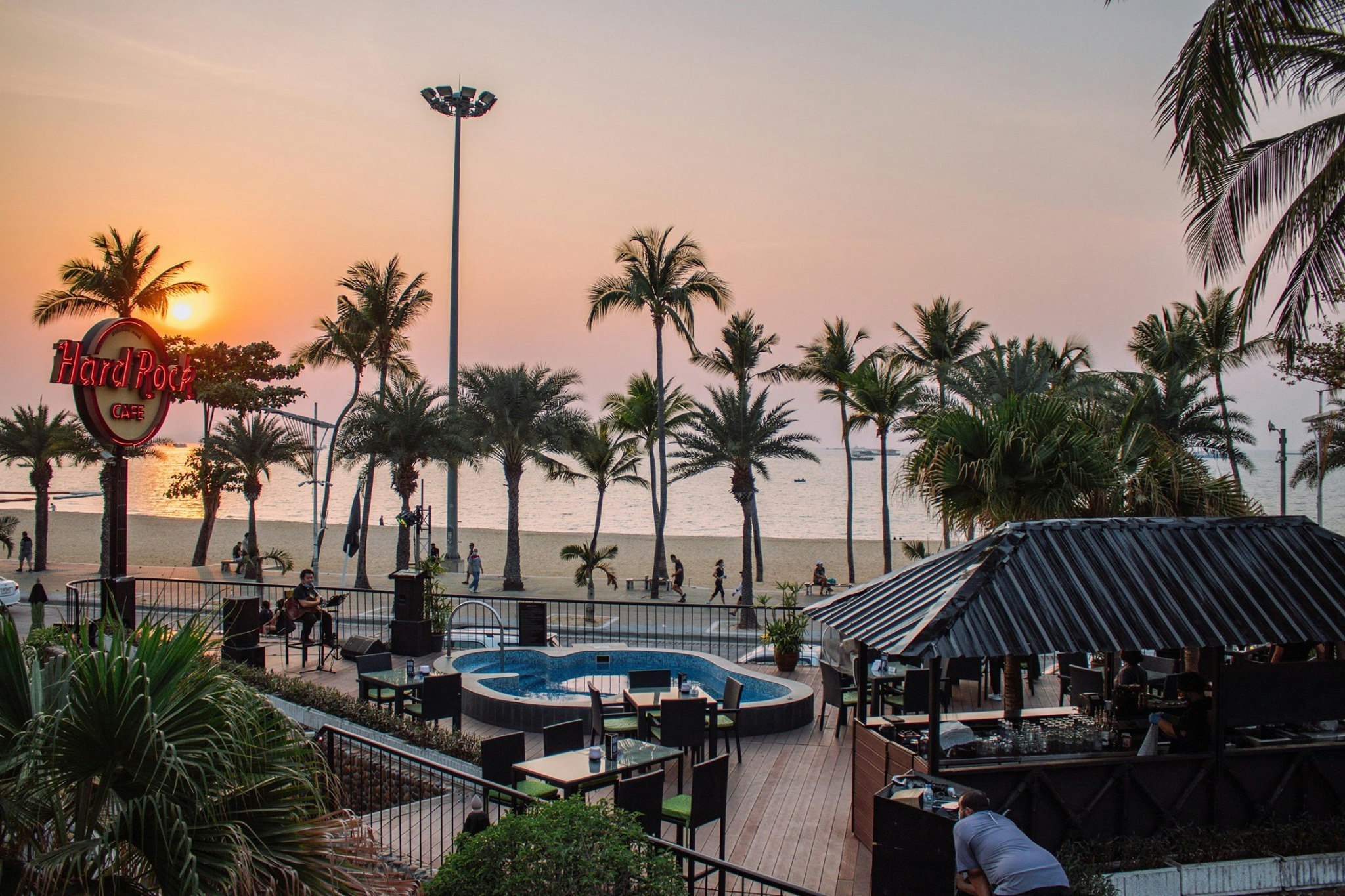 Hard Rock Hotel Pattaya 117/119