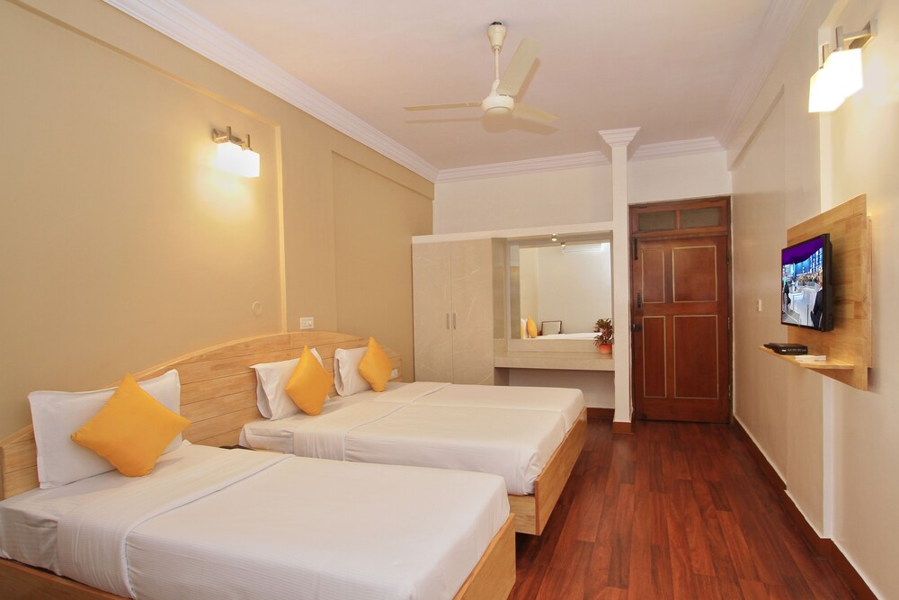 Hotel Vellara 5/50