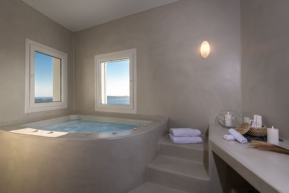 Adamant Suites - Adults Only 31/69
