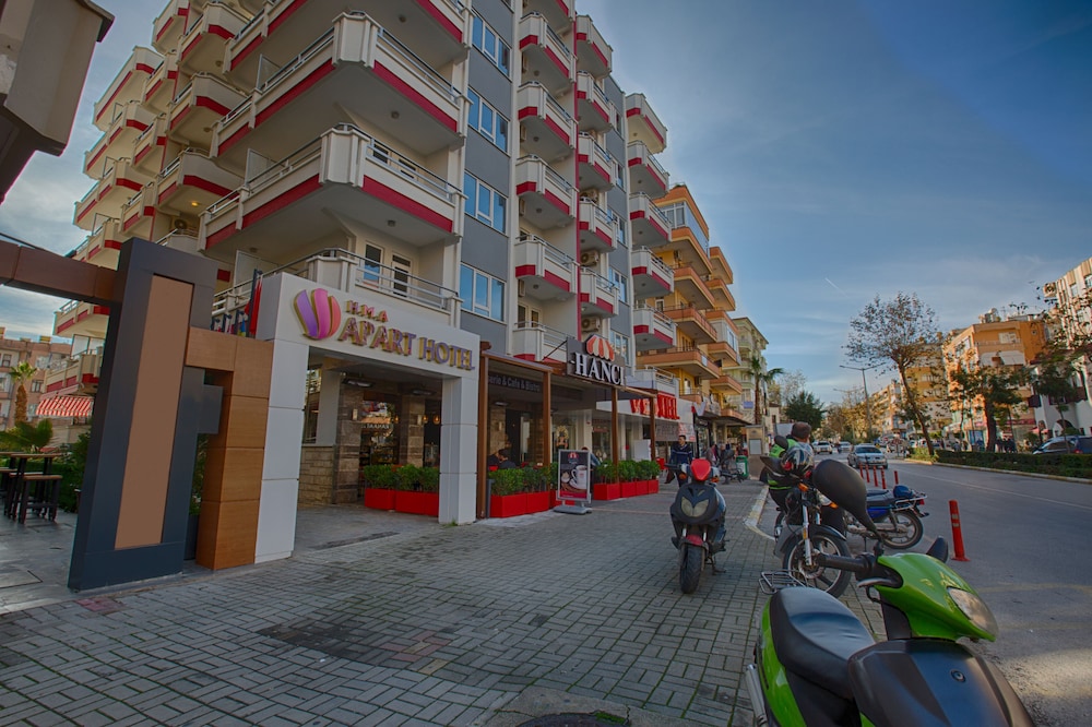 Hma Hotel And Suites 42/50