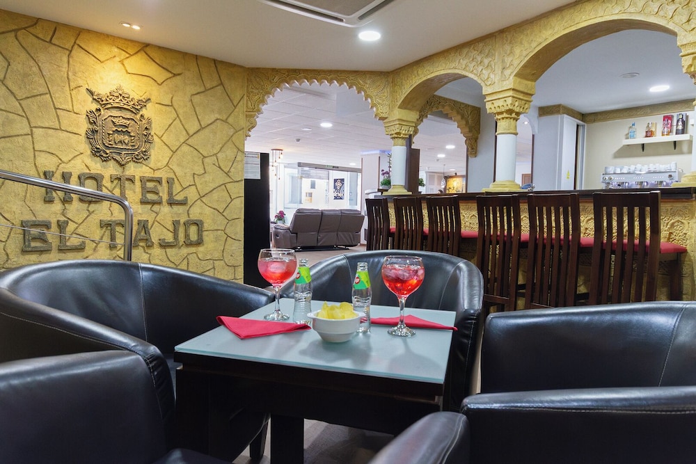 Hotel El Tajo and Spa 54/65