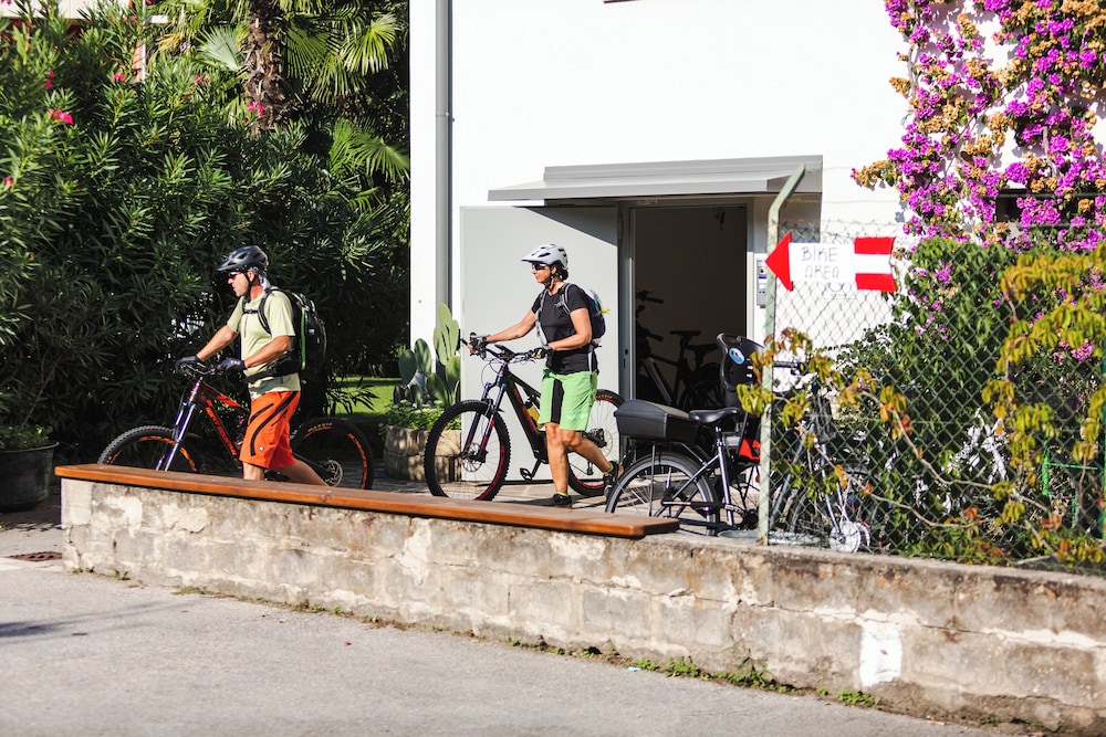Brione Green Resort 6/69