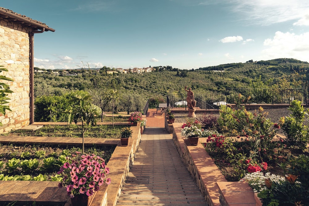Relais Villa Dell Olmo 69/75