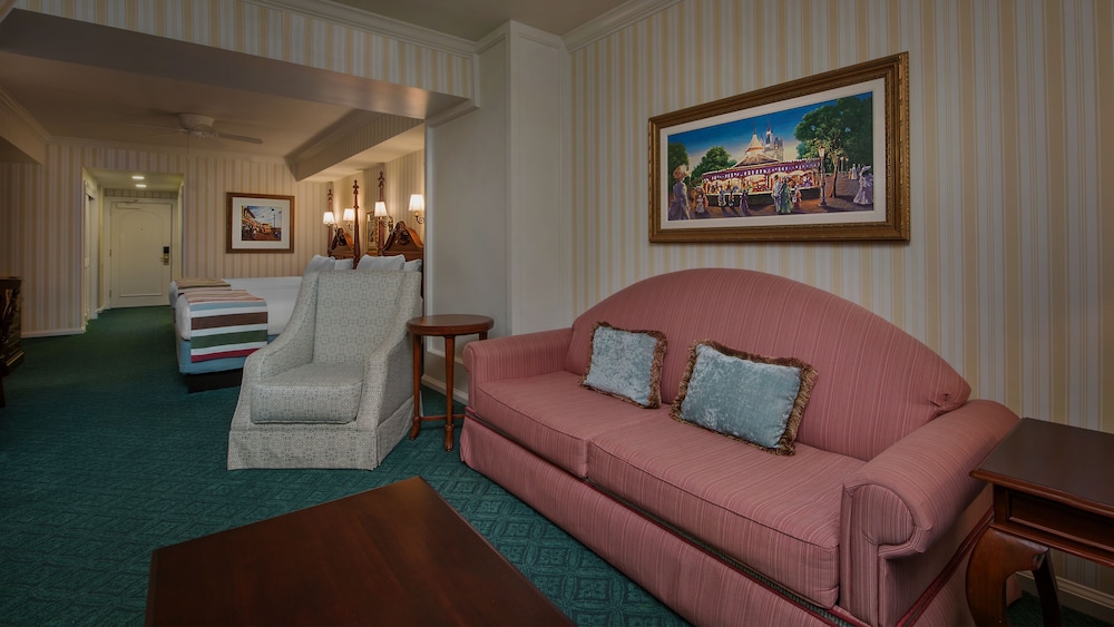 Disneys Boardwalk Inn 30/50