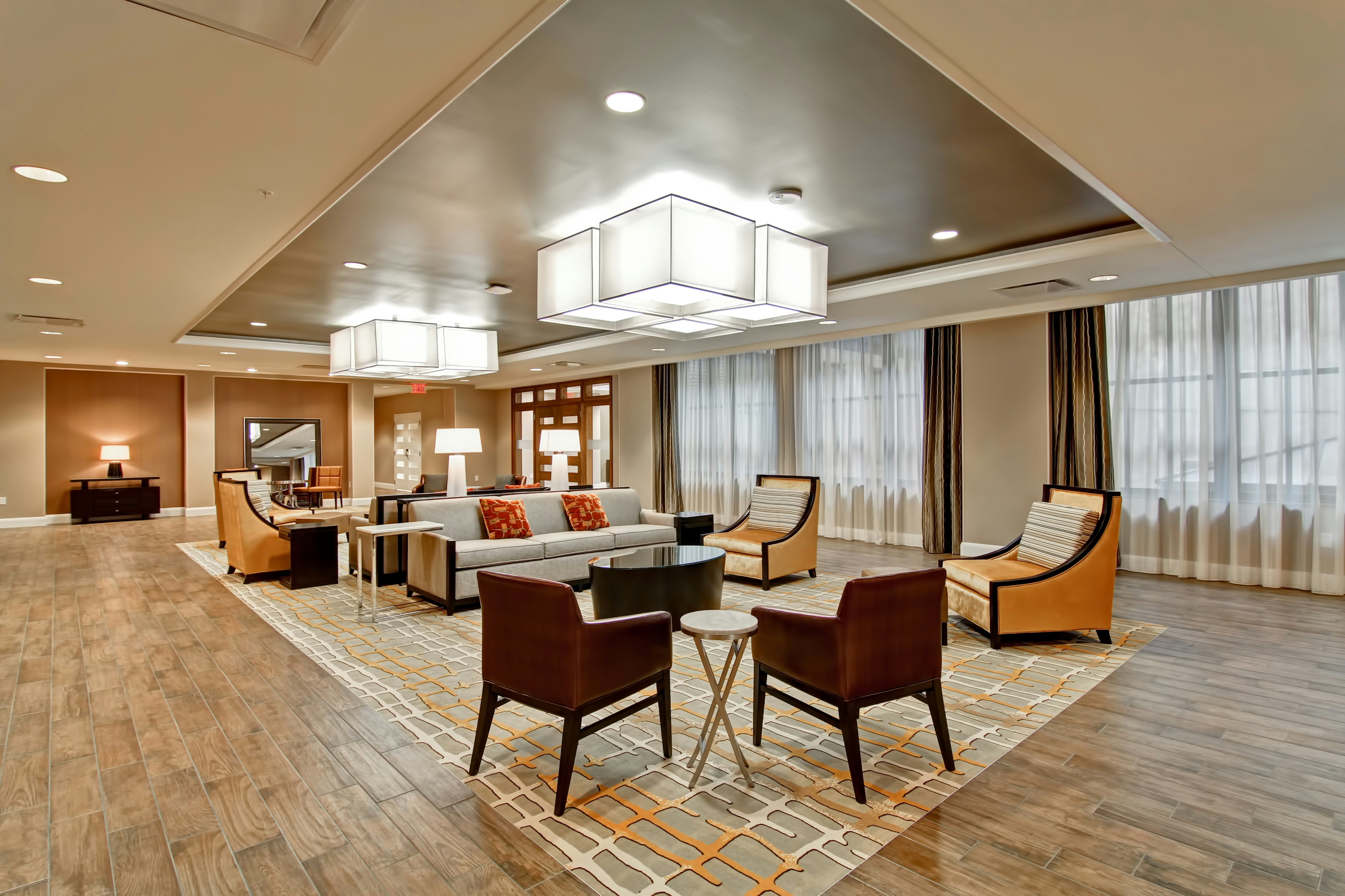 Hampton Inn Suites Cincinnati Downtown 40/72