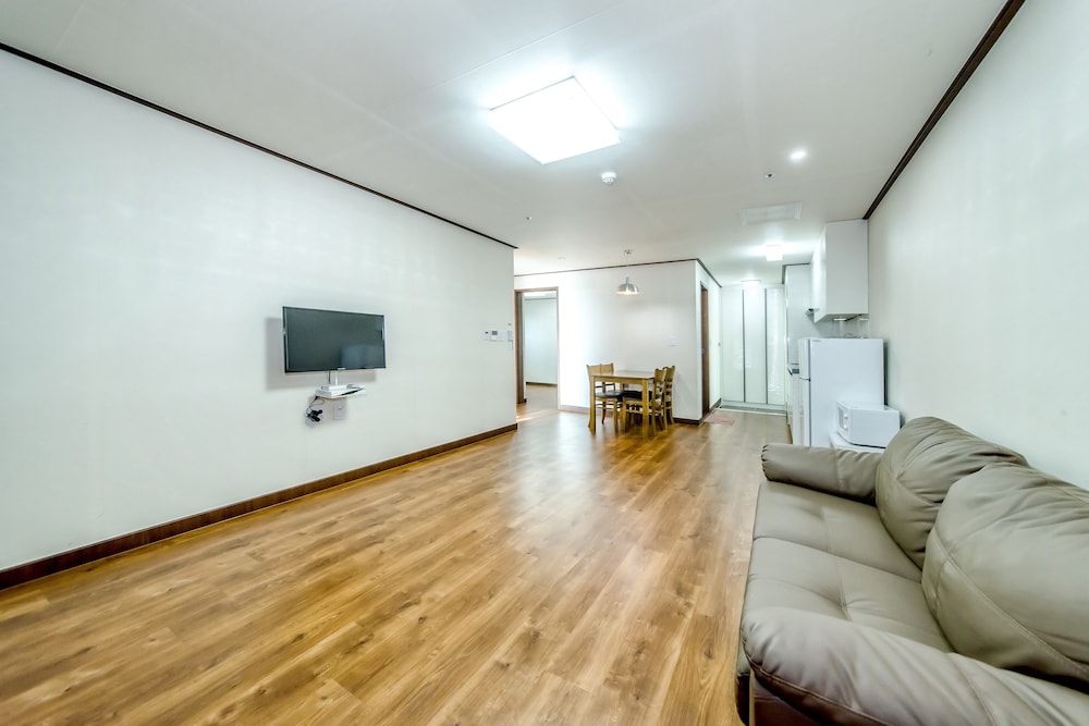 Rejina Pension 45/68