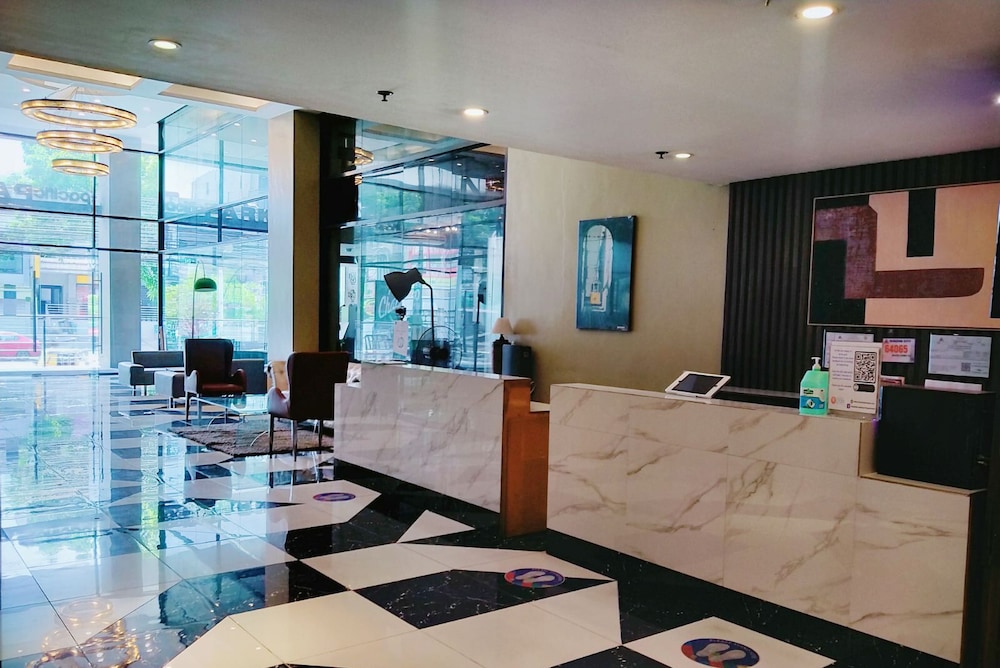 Pacific Park Hotel 6/62