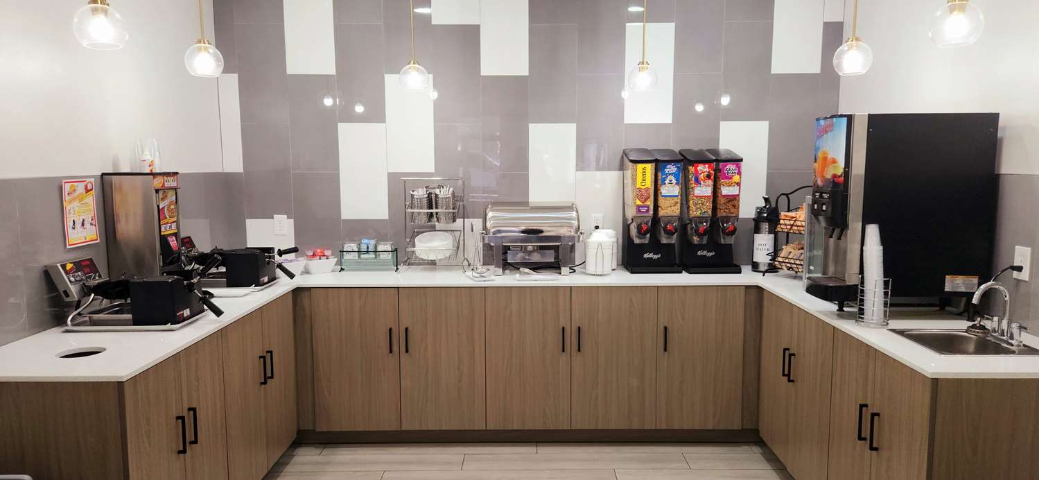 Americas Best Value Inn & Suites- Foley / Gulf Shores 35/35