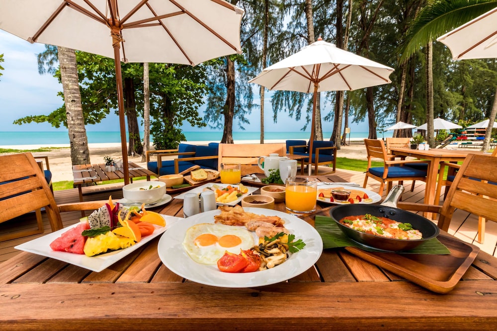 Outrigger Khao Lak Beach Resort 37/50