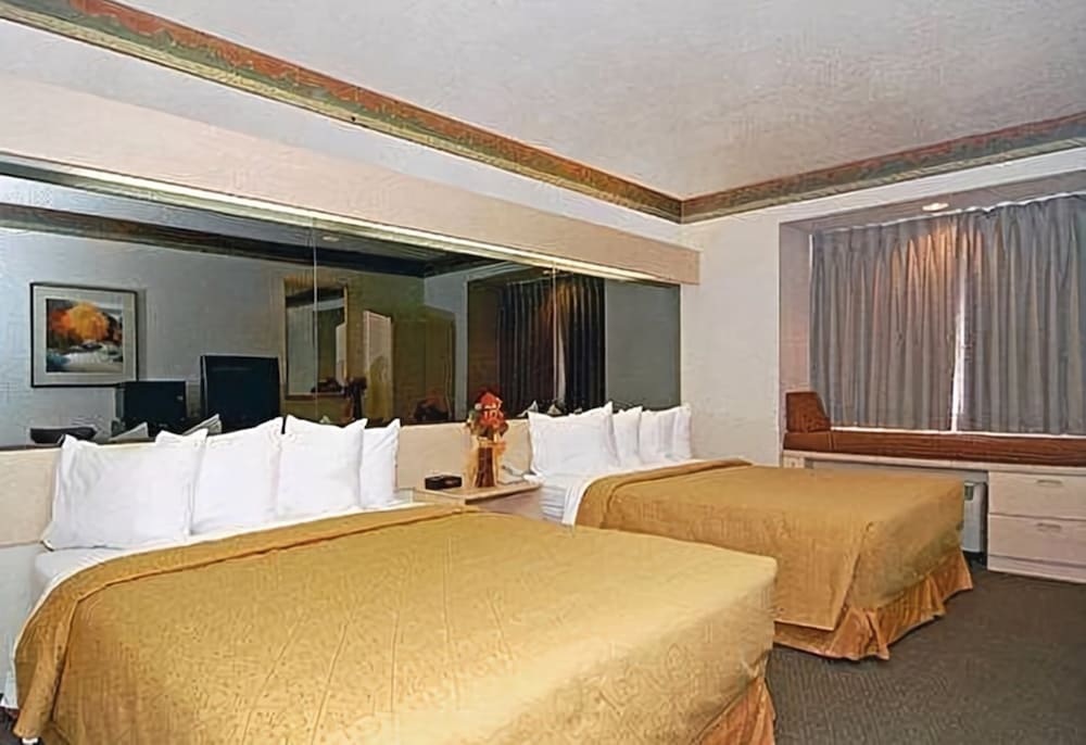 Motel6 Bernalillo, NM 36/62