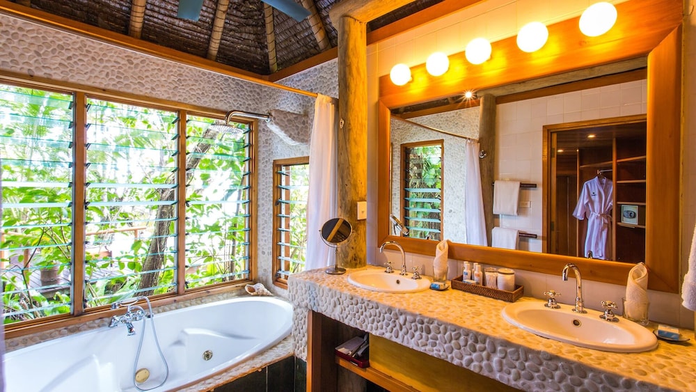 Namale Resort and Spa 47/50