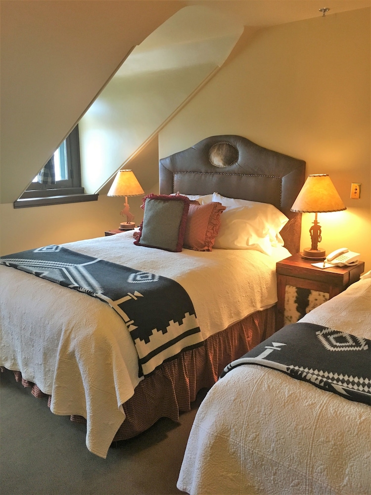 Sheridan Inn, BW Signature Collection 11/43