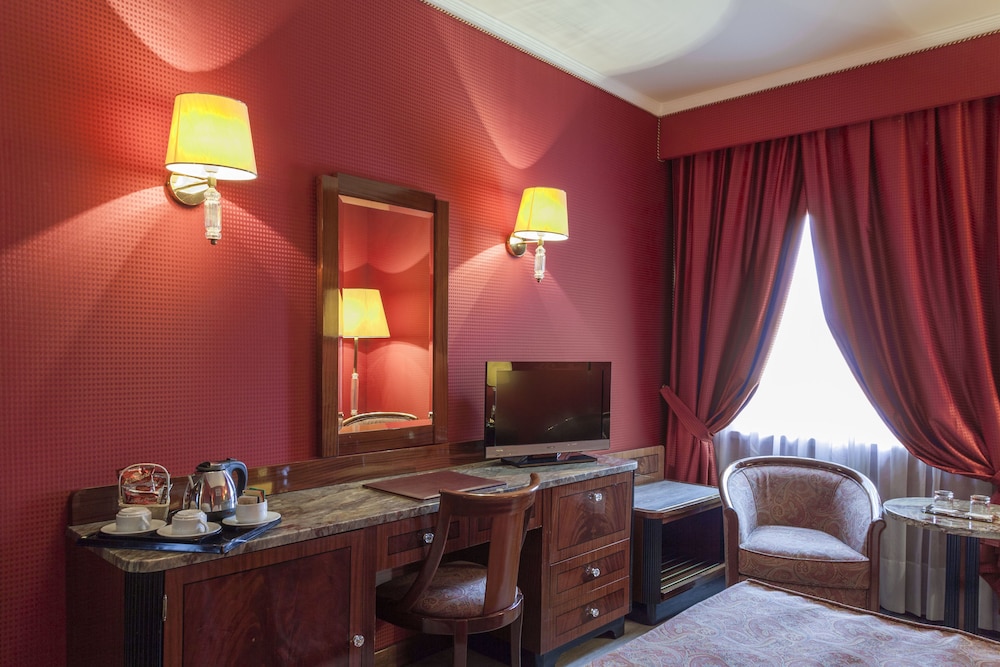 Doria Grand Hotel 43/65