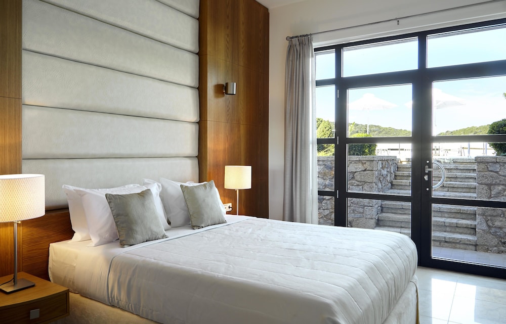 Karvouno Villas 9/50