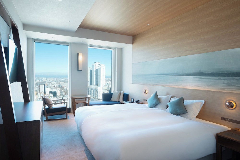 Superior, Twin Beds, Station View, Nagoya Prince Hotel Sky Tower 2/6