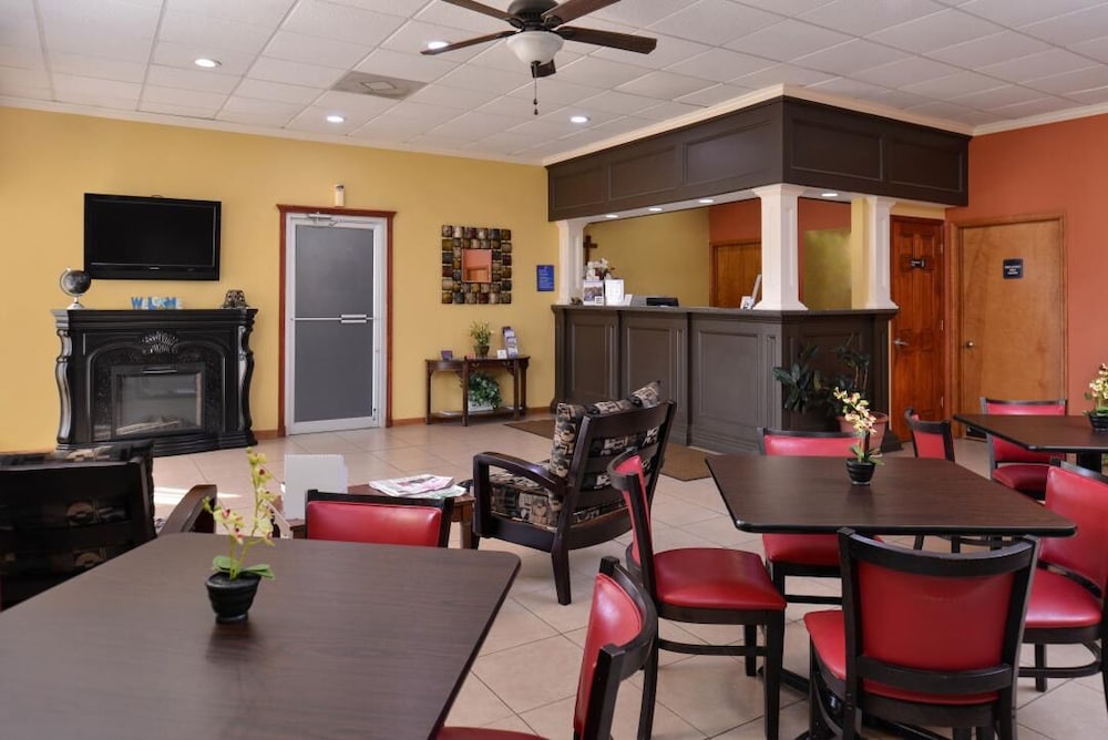 American Inn Pontotoc 27/46