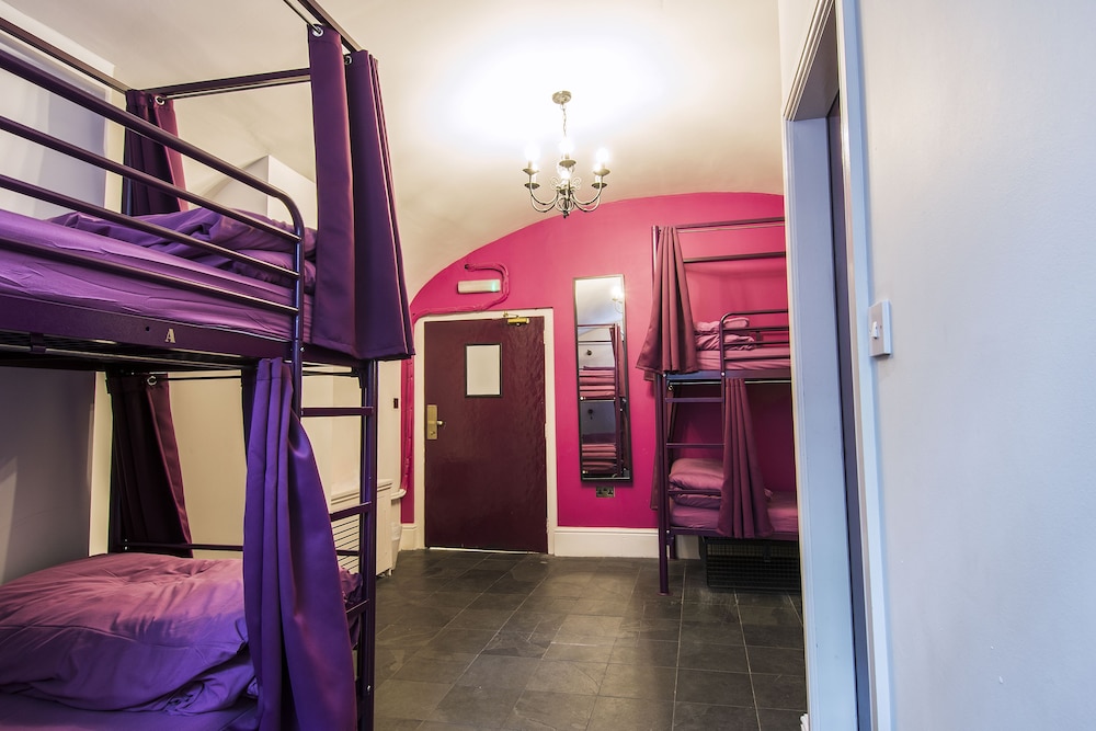 SAFESTAY YORK 18/29
