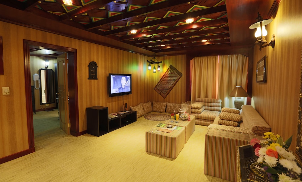 Lobby at Haffa House Hotel Muscat, MUSCAT