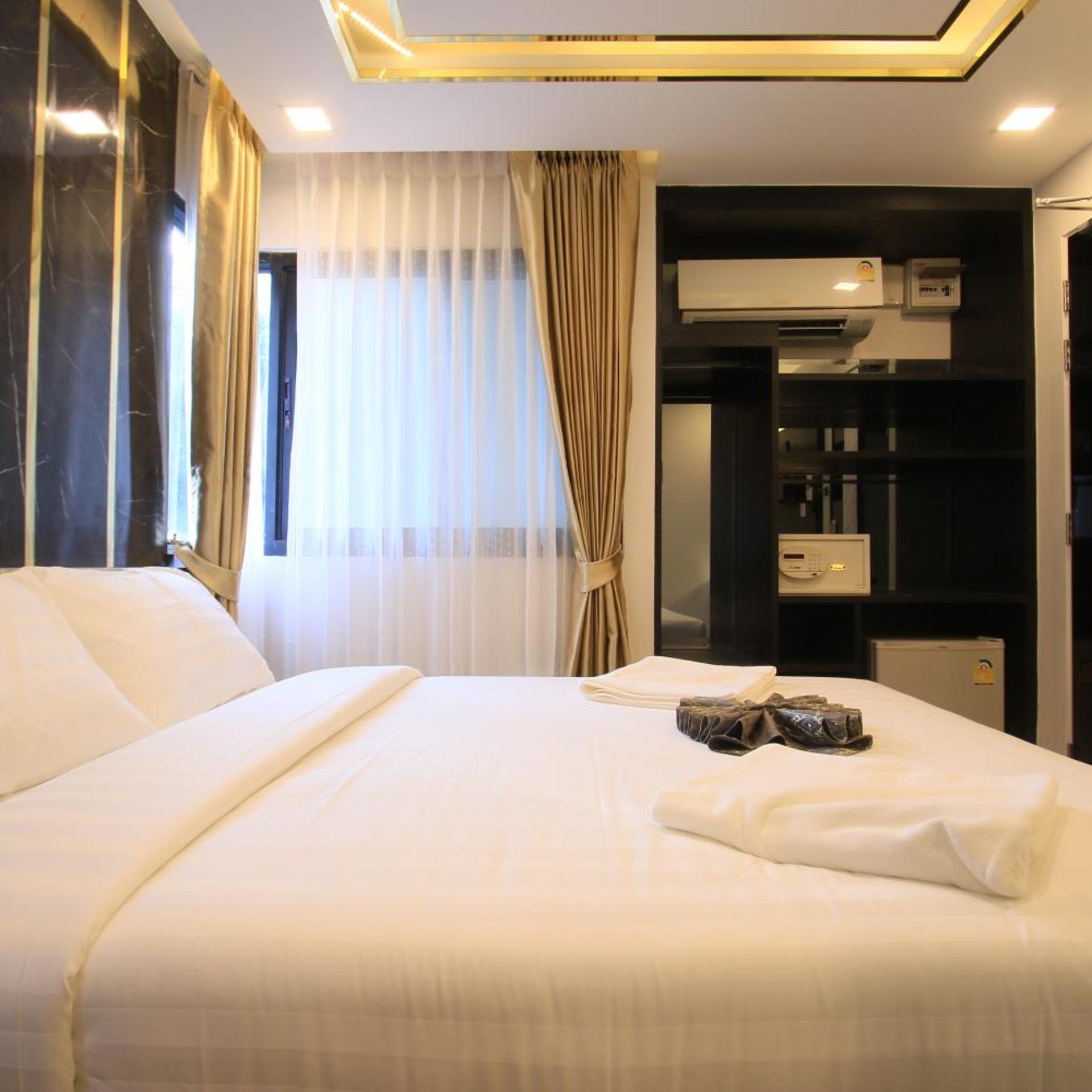 Superior, King Bed