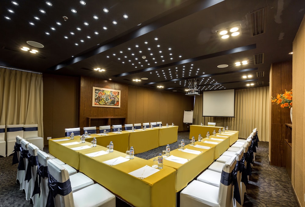 Authentic Hanoi Boutique Hotel 57/64