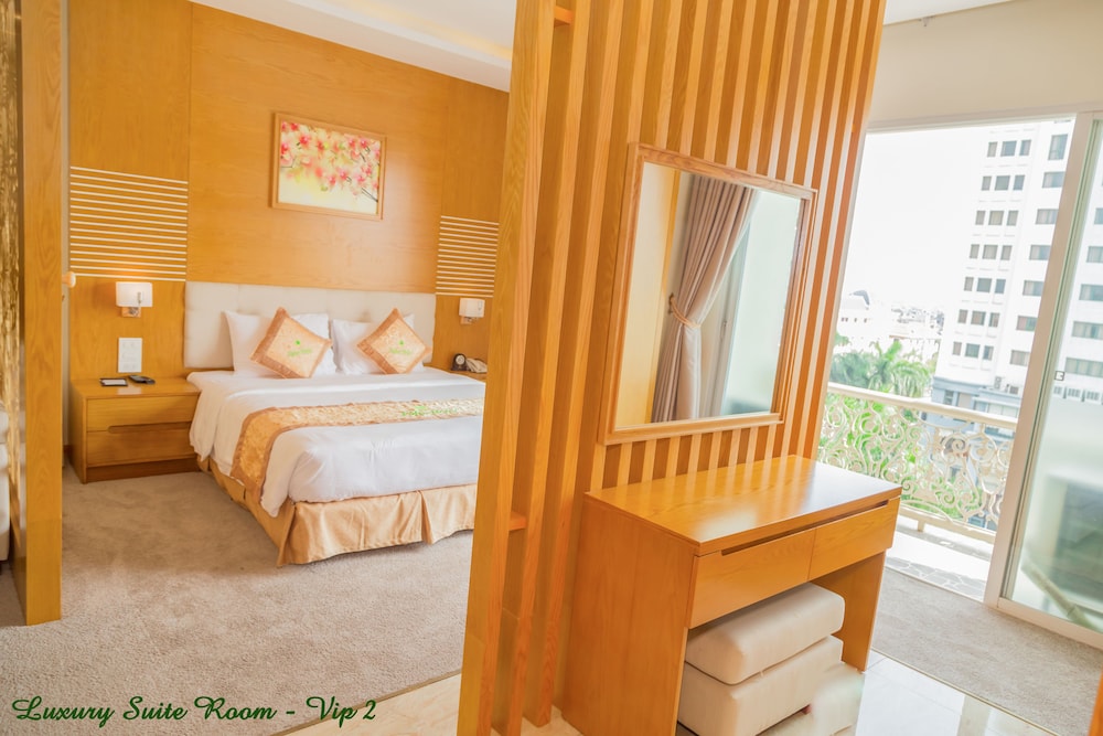 Palm Hotel Thanh Hoa 8/68