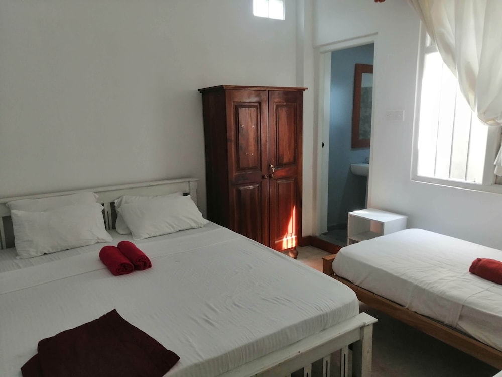 2 BEDROOMS, BASIC, APARTMENT