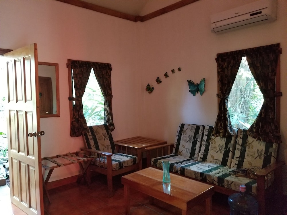 Mariposa Jungle Lodge 33/50