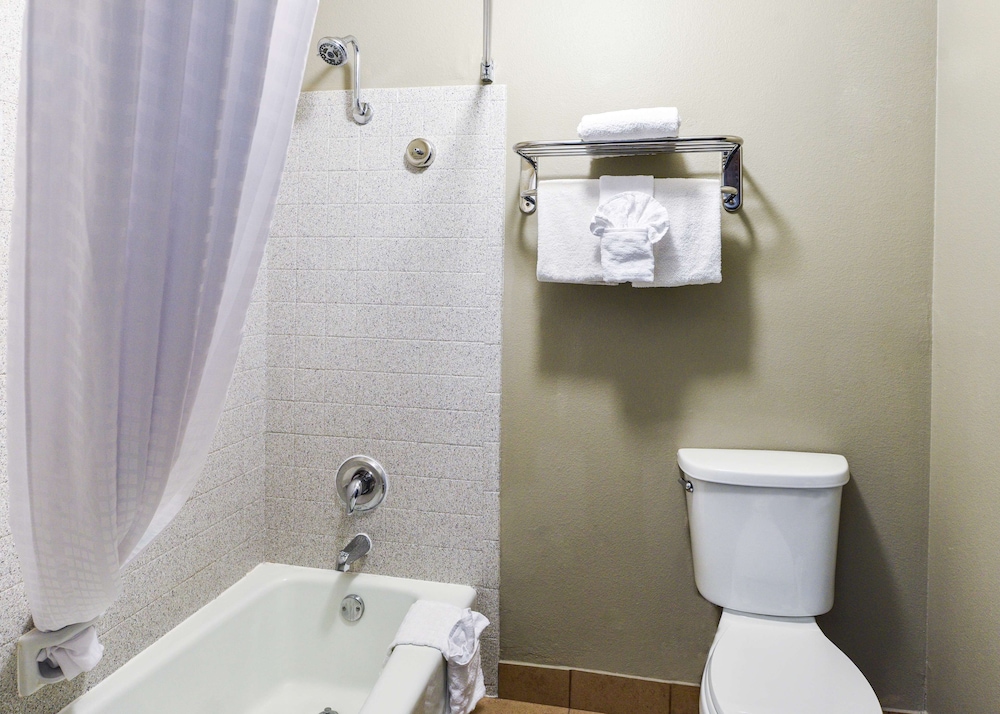 Best Western McCarran Inn 36/42