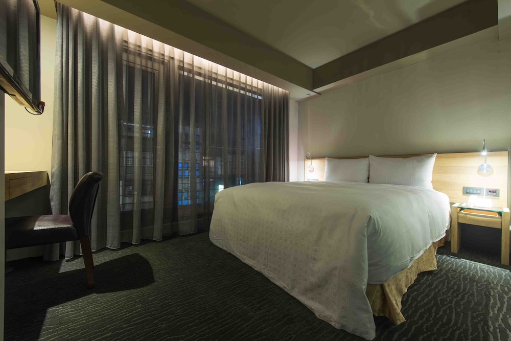 Simple Plus Hotel 32/50