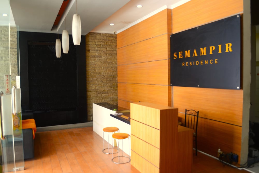 Oyo 450 Semampir Residence 8/64