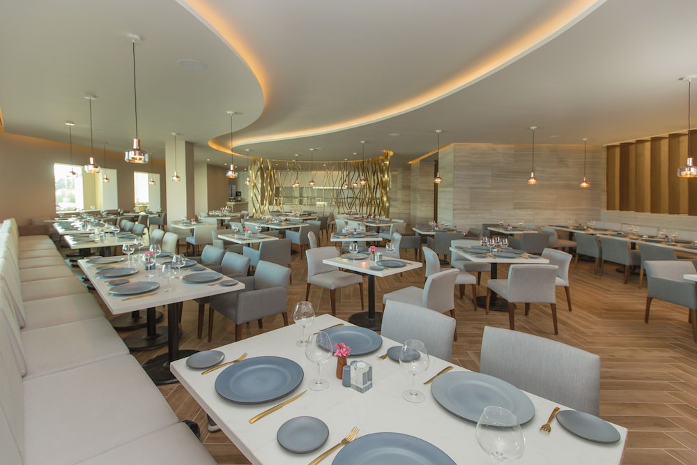Ventus at Marina El Cid Spa & Beach Resort - All Inclusive 30/48