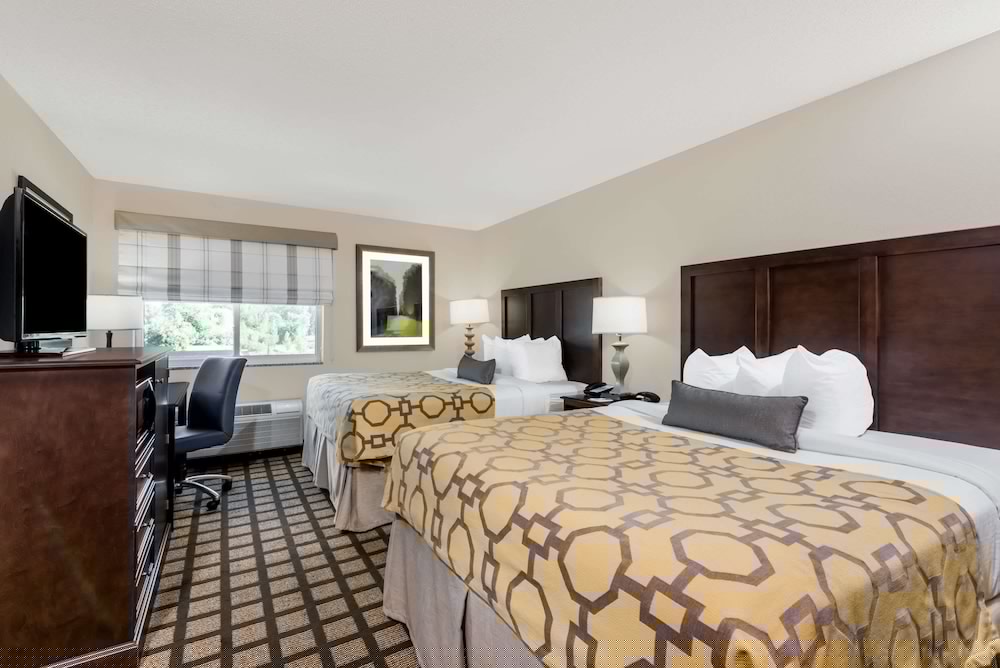 Baymont by Wyndham Erie 13/36