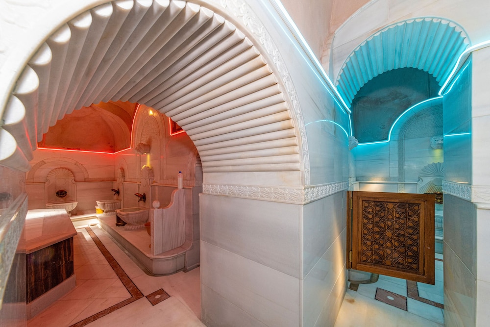 Wyndham Istanbul Old City 25/50