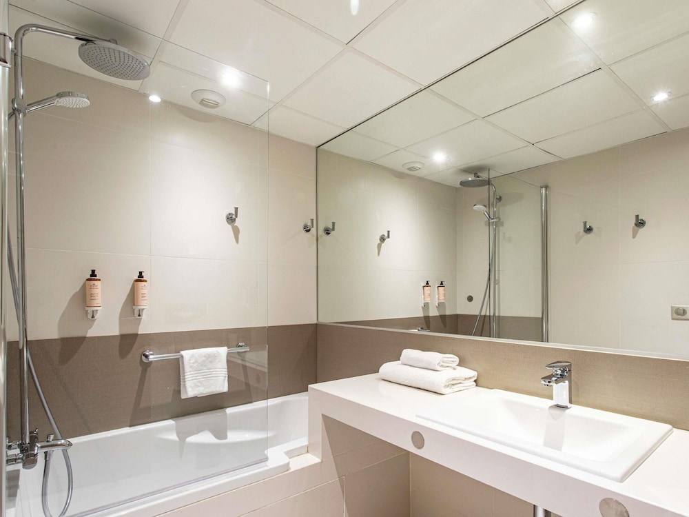 Mercure Angouleme Hotel de France 70/72