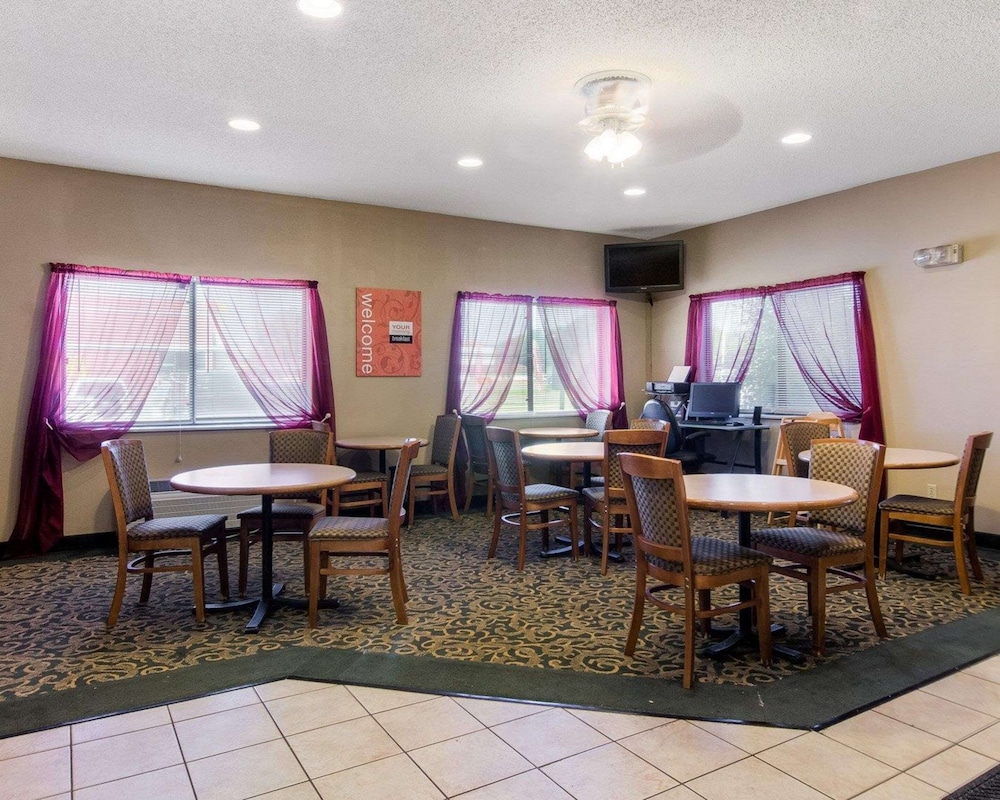 Comfort Inn Jamestown North Dakota 17/31
